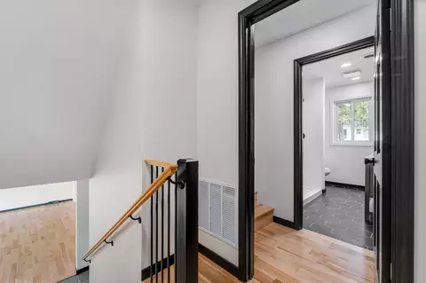 Entry Way - 2145 E Shady Glen Dr, Springfield, MO 65804 photo 5 of 5
