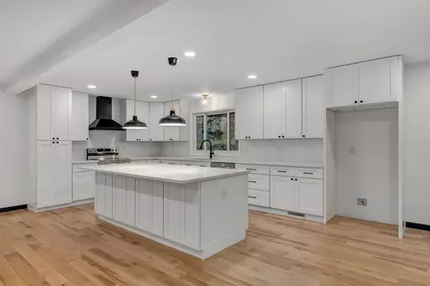 Kitchen - 2145 E Shady Glen Dr, Springfield, MO 65804 photo 1 of 3