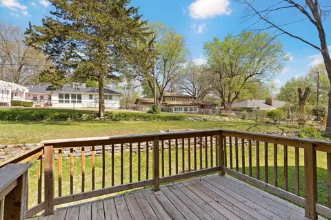 Exterior - 2145 E Shady Glen Dr, Springfield, MO 65804 photo 7 of 10