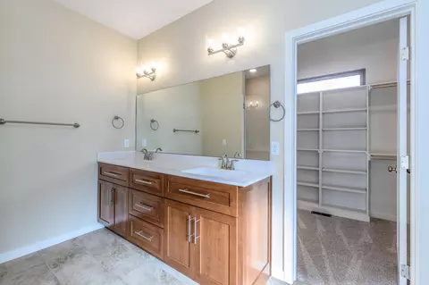 Bath - 3801 W Broadmoor St, Springfield, MO 65807 photo 1 of 3