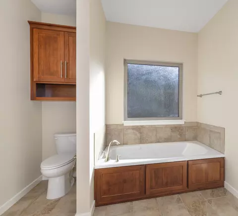 Bath - 3801 W Broadmoor St, Springfield, MO 65807 photo 2 of 3