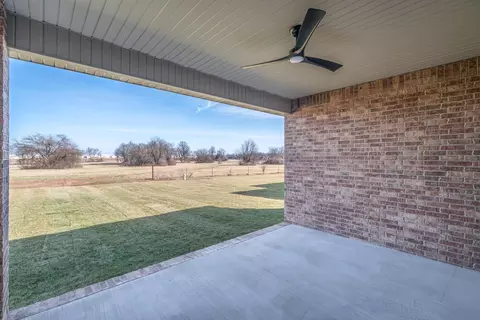 Exterior - 3801 W Broadmoor St, Springfield, MO 65807 photo 5 of 7