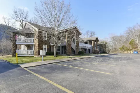 Exterior - 366 Wimbledon Dr #3, Branson, MO 65616 photo 3 of 12