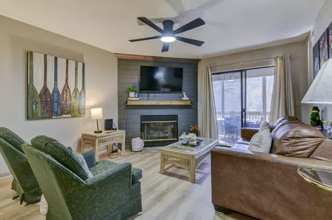 Living - 366 Wimbledon Dr #3, Branson, MO 65616 photo 1 of 3