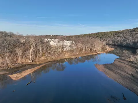 View/Area - 366 Wimbledon Dr #3, Branson, MO 65616 photo 2 of 3
