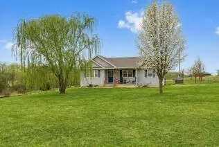 1584 Mcintosh Rd, Macomb, MO 65702