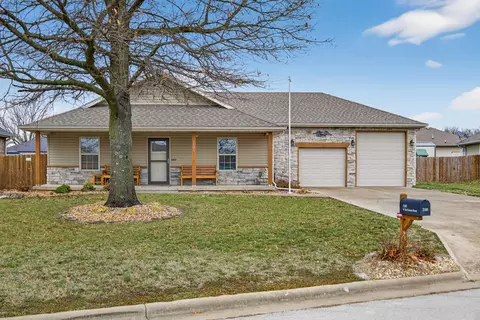 2105 W Mcclernon St, Springfield, MO 65803 photo 1