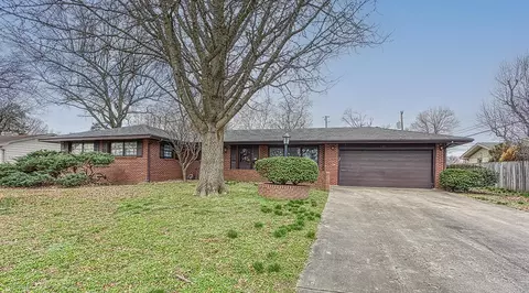 1911 S Saratoga Ave, Springfield, MO 65804
