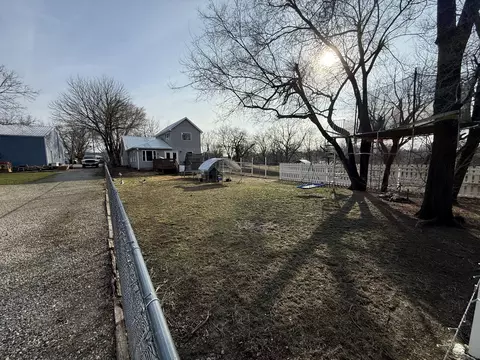 Exterior - 615 W Benton St, Buffalo, MO 65622 photo 16 of 25