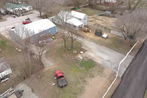 View/Area - 615 W Benton St, Buffalo, MO 65622 photo 4 of 7