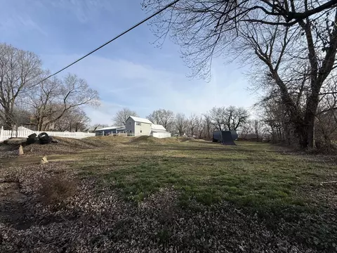 Exterior - 615 W Benton St, Buffalo, MO 65622 photo 17 of 25