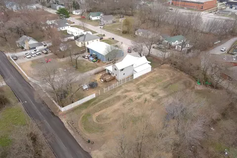 View/Area - 615 W Benton St, Buffalo, MO 65622 photo 3 of 7