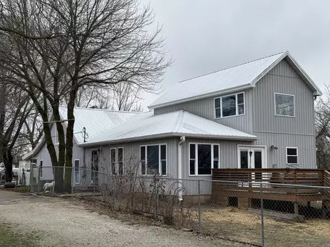 Exterior - 615 W Benton St, Buffalo, MO 65622 photo 7 of 25