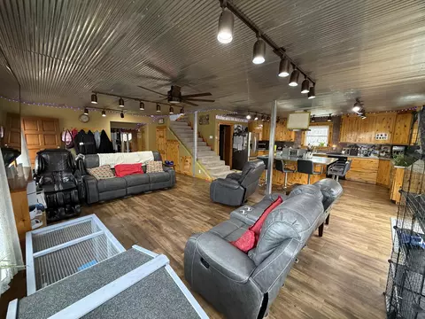 Living - 615 W Benton St, Buffalo, MO 65622 photo 1 of 5