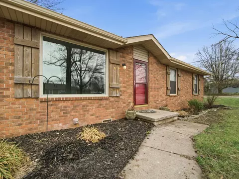 307 E Deanna Ln, Nixa, MO 65714 photo 4