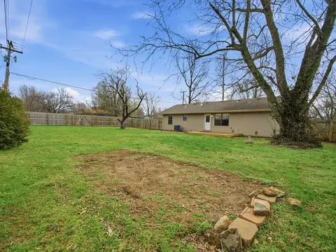 307 E Deanna Ln, Nixa, MO 65714 photo 23
