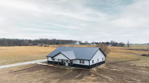 24 Deer Meadow Ln, Elkland, MO 65644