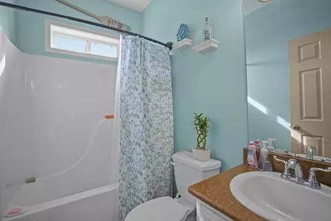 Bath - 323 Larkspur Ct, Ozark, MO 65721 photo 2 of 2