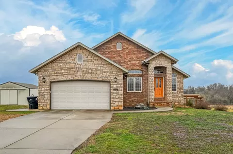 3478 W Farm Road 44, Willard, MO 65781