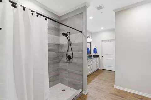 Bath - 126 Rue De Villas Cir, Branson, MO 65616 photo 1 of 3