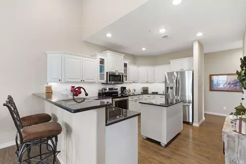Kitchen - 126 Rue De Villas Cir, Branson, MO 65616 photo 1 of 3
