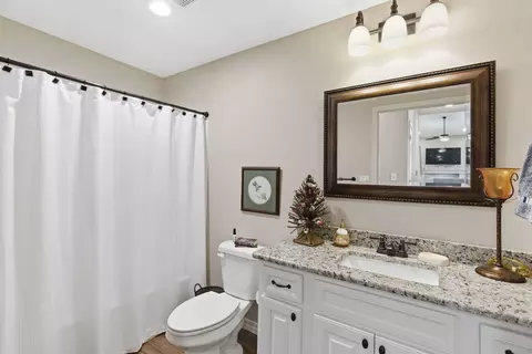 Bath - 126 Rue De Villas Cir, Branson, MO 65616 photo 2 of 3