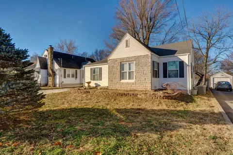 2723 N National Ave, Springfield, MO 65803