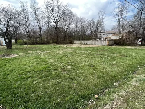 2402 E Commercial St, Springfield, MO 65803 photo 2
