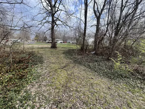 2402 E Commercial St, Springfield, MO 65803 photo 11