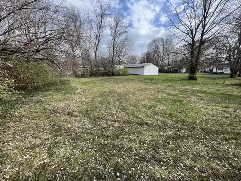 2402 E Commercial St, Springfield, MO 65803 photo 9