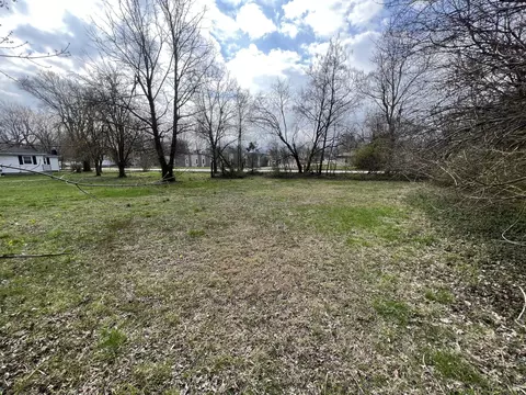 2402 E Commercial St, Springfield, MO 65803 photo 10