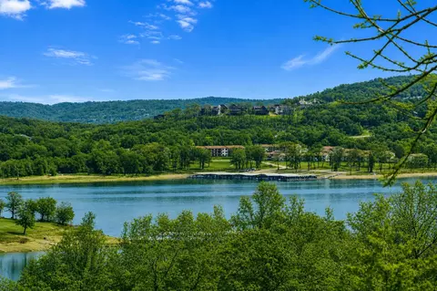 4 N Wilderness Trl, Kimberling City, MO 65686
