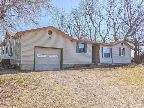 494 Red Top Rd, Buffalo, MO 65622