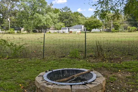 Exterior - 680 E Trakel Pl, Springfield, MO 65810 photo 15 of 15