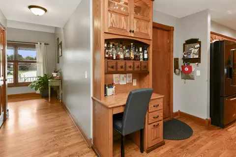 Entry Way - 680 E Trakel Pl, Springfield, MO 65810 photo 4 of 6
