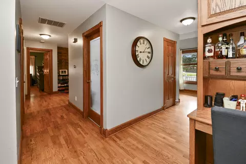 Entry Way - 680 E Trakel Pl, Springfield, MO 65810 photo 5 of 6