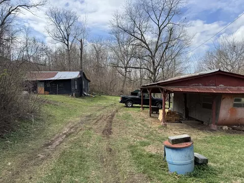 Exterior - 421 Farm Road 2160, Exeter, MO 65647 photo 10 of 13