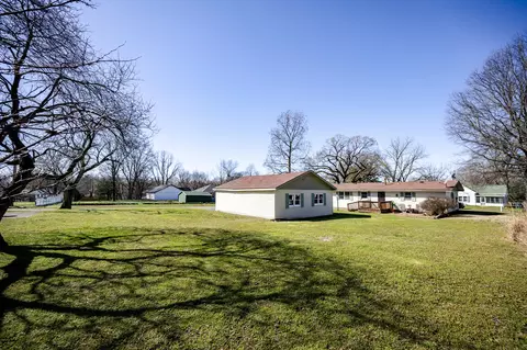 Exterior - 1413 4th St, Monett, MO 65708 photo 6 of 13
