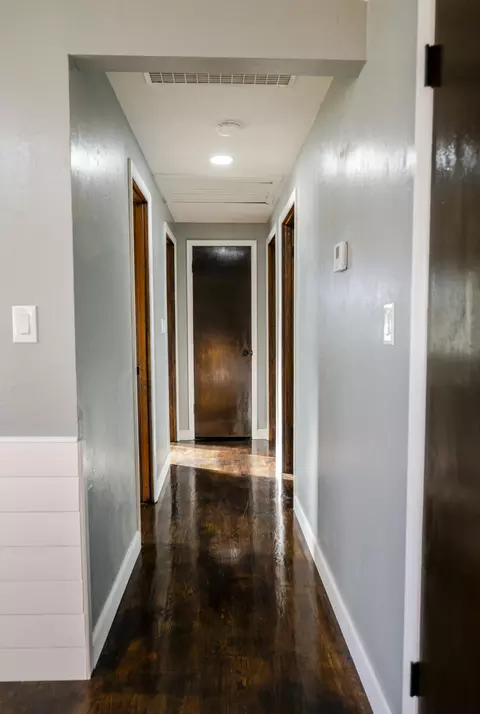 Entry Way - 1413 4th St, Monett, MO 65708 photo 4 of 4