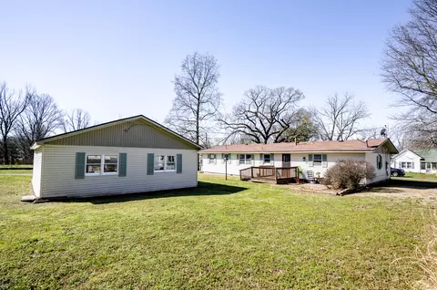 Exterior - 1413 4th St, Monett, MO 65708 photo 7 of 13