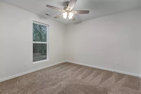 Bedroom - 1107 E Smith St, Springfield, MO 65803 photo 4 of 5