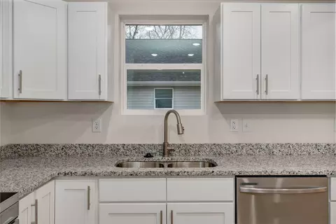 Kitchen - 1107 E Smith St, Springfield, MO 65803 photo 2 of 3
