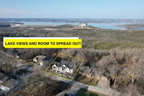 1125 Skyview Dr, Branson, MO 65616