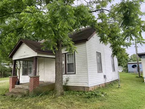 134 College Ave, Licking, MO 65542