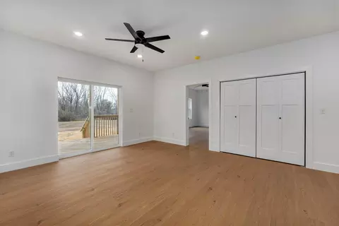 1135 N Dickerson Ave, Springfield, MO 65803 photo 9