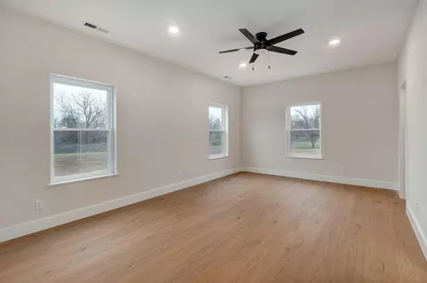 1137 N Dickerson Ave # A, Springfield, MO 65803 photo 14