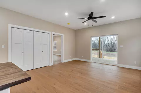 1137 N Dickerson Ave # B, Springfield, MO 65803 photo 8