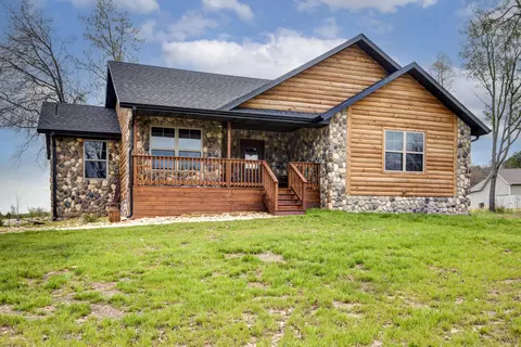 150 Sunshine Ave, Cabool, MO 65689