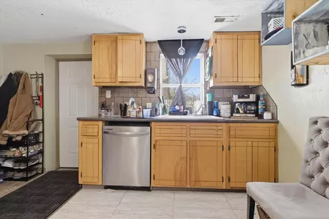 Kitchen - 715 E Division St, Springfield, MO 65803 photo 2 of 3