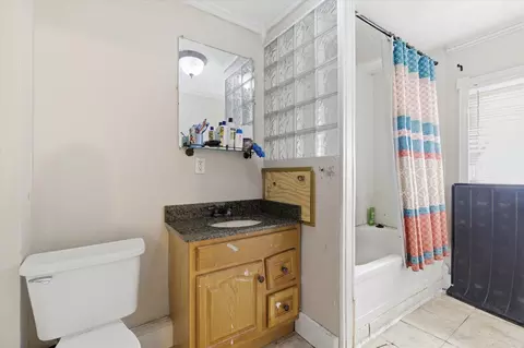 Bath - 1450 N Broadway Ave, Springfield, MO 65802 photo 3 of 3